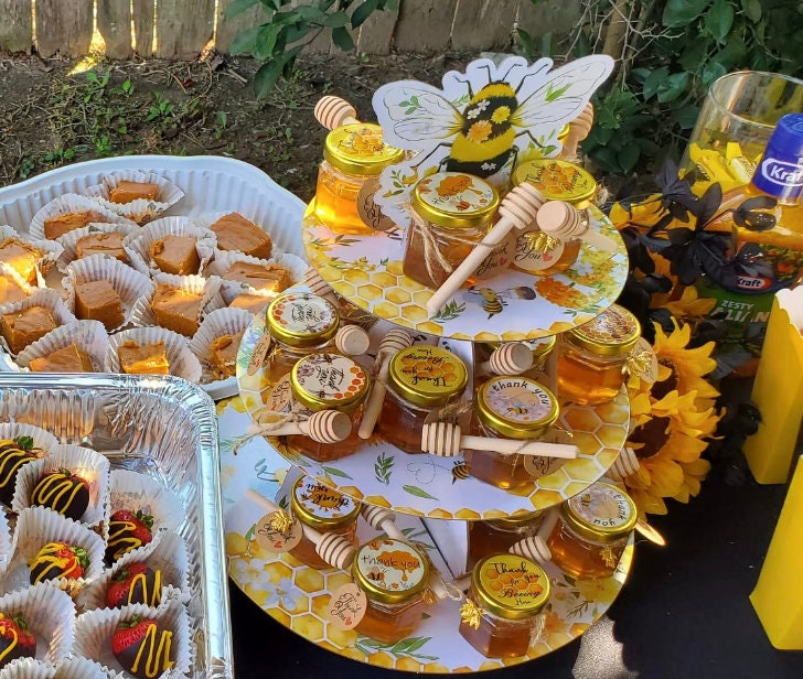 DIY Mini Honey Jars with Dippers – Party Favor Gift Filled With Honey - Pretty Party Boxx