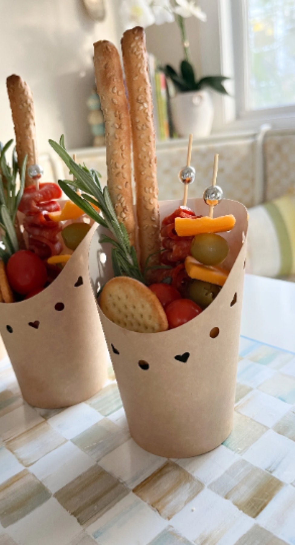 Charcuterie toothpicks size reference showing 4.7 inch length and 120 piece count