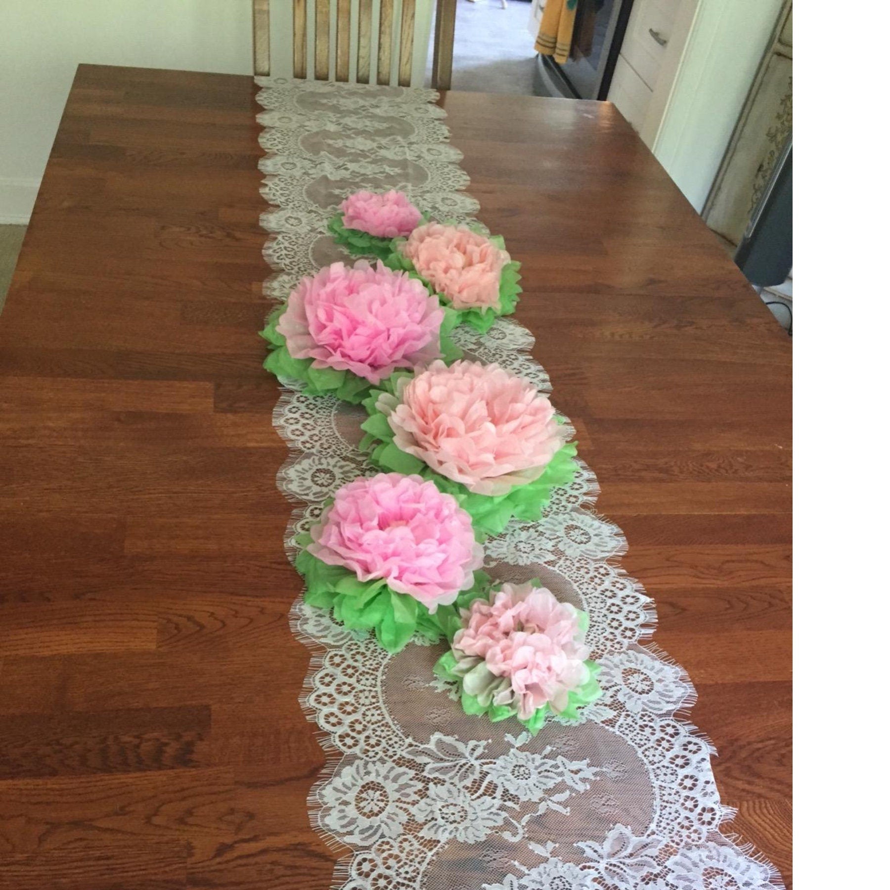 Set of 6 DIY paper flowers in blush pink for wall arrangements