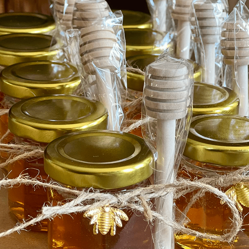 DIY Mini Honey Jars with Dippers – Party Favor Gift Filled With Honey - Pretty Party Boxx