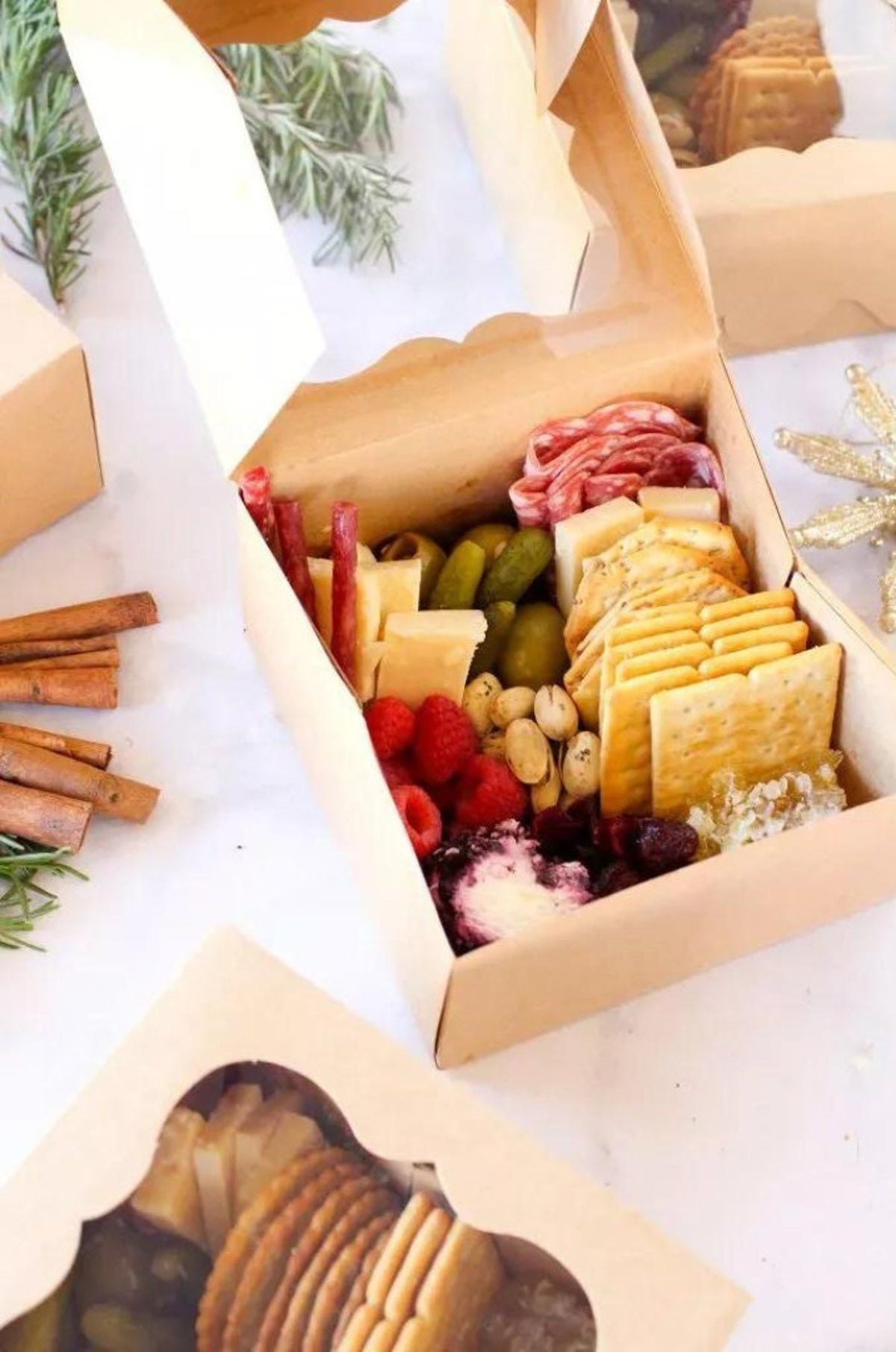 Square Charcuterie Favor Boxes with Clear Lids – 20 Pack with Mini Utensils (6x6x3”) - Pretty Party Boxx