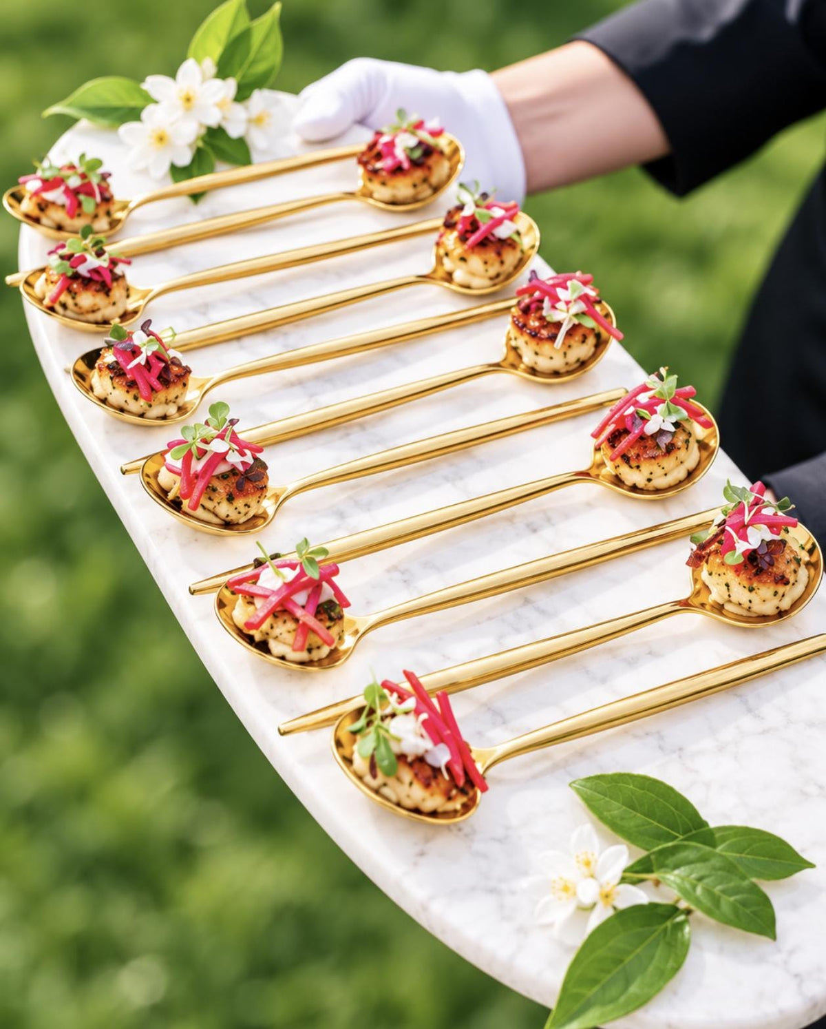 Gold Plastic Serving Spoons – Disposable Tasting Spoons for Dessert Tables & Charcuterie