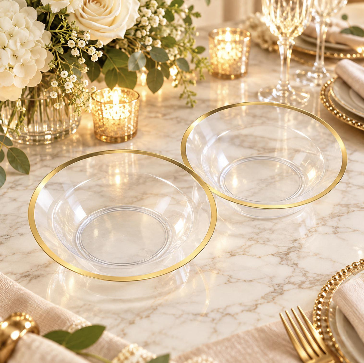 Gold-rimmed disposable salad bowls – durable plastic tableware for catering and parties