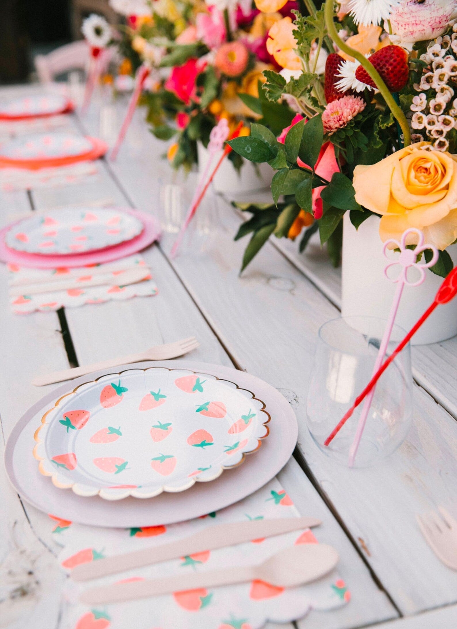 Strawberry Shortcake Party Tableware Set – 20 - Piece Disposable Plates, Cups & Napkins for Kids’ Birthdays - Pretty Party Boxx