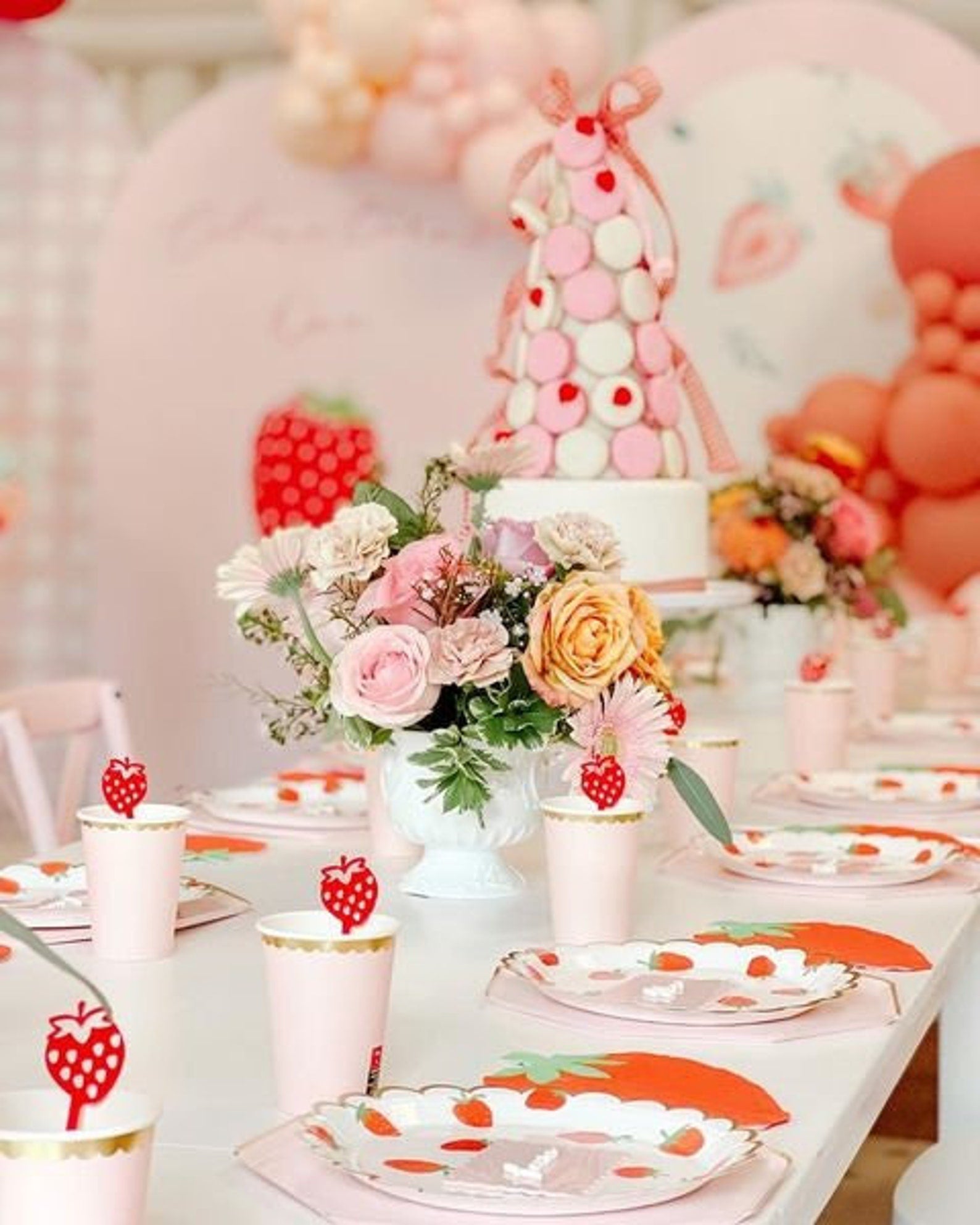 Strawberry Shortcake Party Tableware Set – 20 - Piece Disposable Plates, Cups & Napkins for Kids’ Birthdays - Pretty Party Boxx