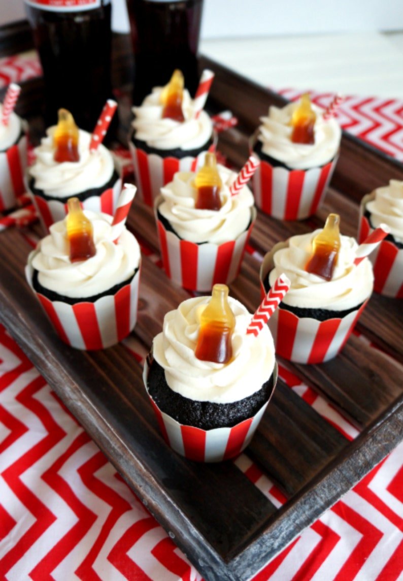 Striped Favor Cups for Charcuterie, Popcorn & Desserts – Disposable Party Cups for Appetizers, Treats & Catering Displays - Pretty Party Boxx