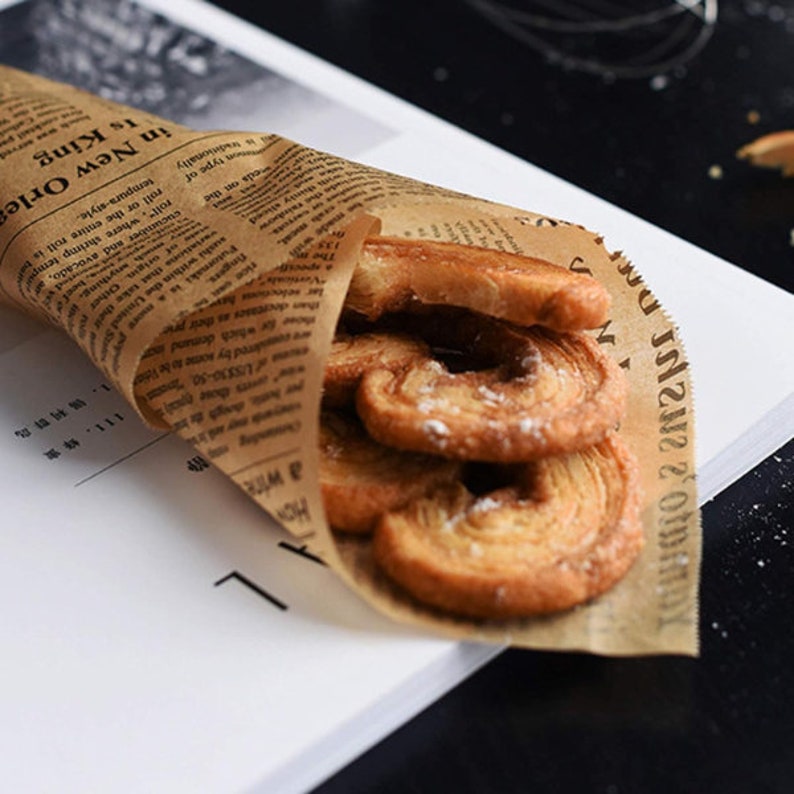 Acrylic Appetizer Cups w/Newspaper Wax Paper Set