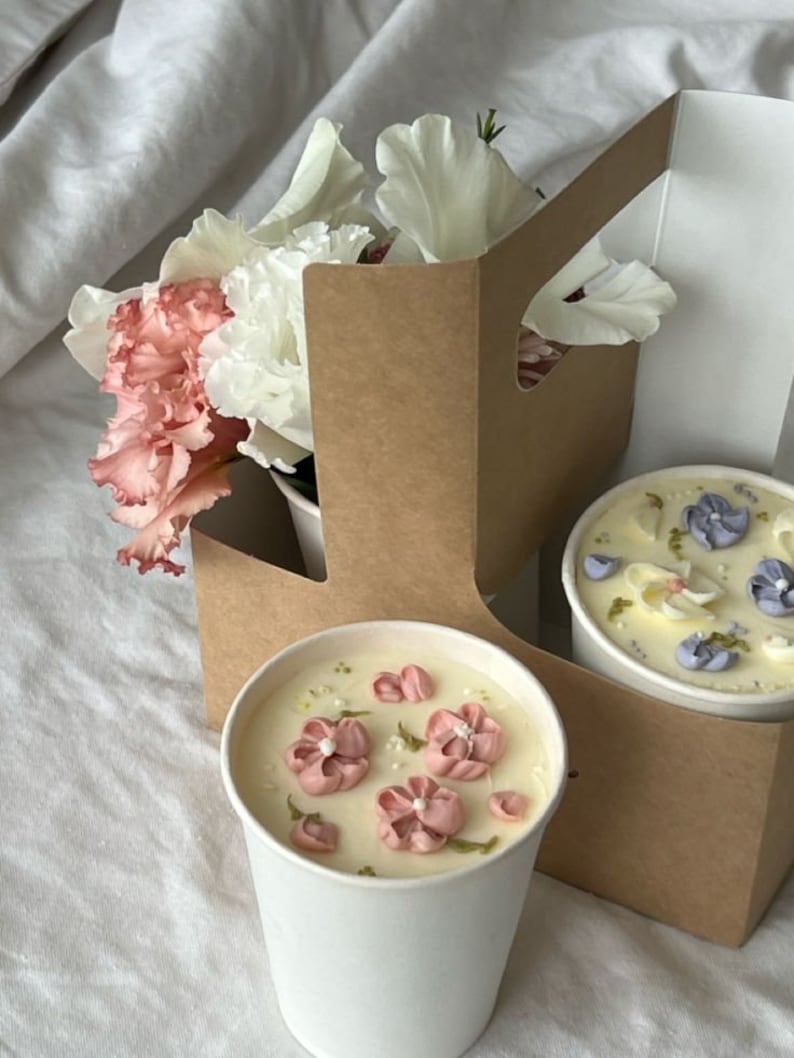 2-Cup Drink and Flower Carrier w/Handle