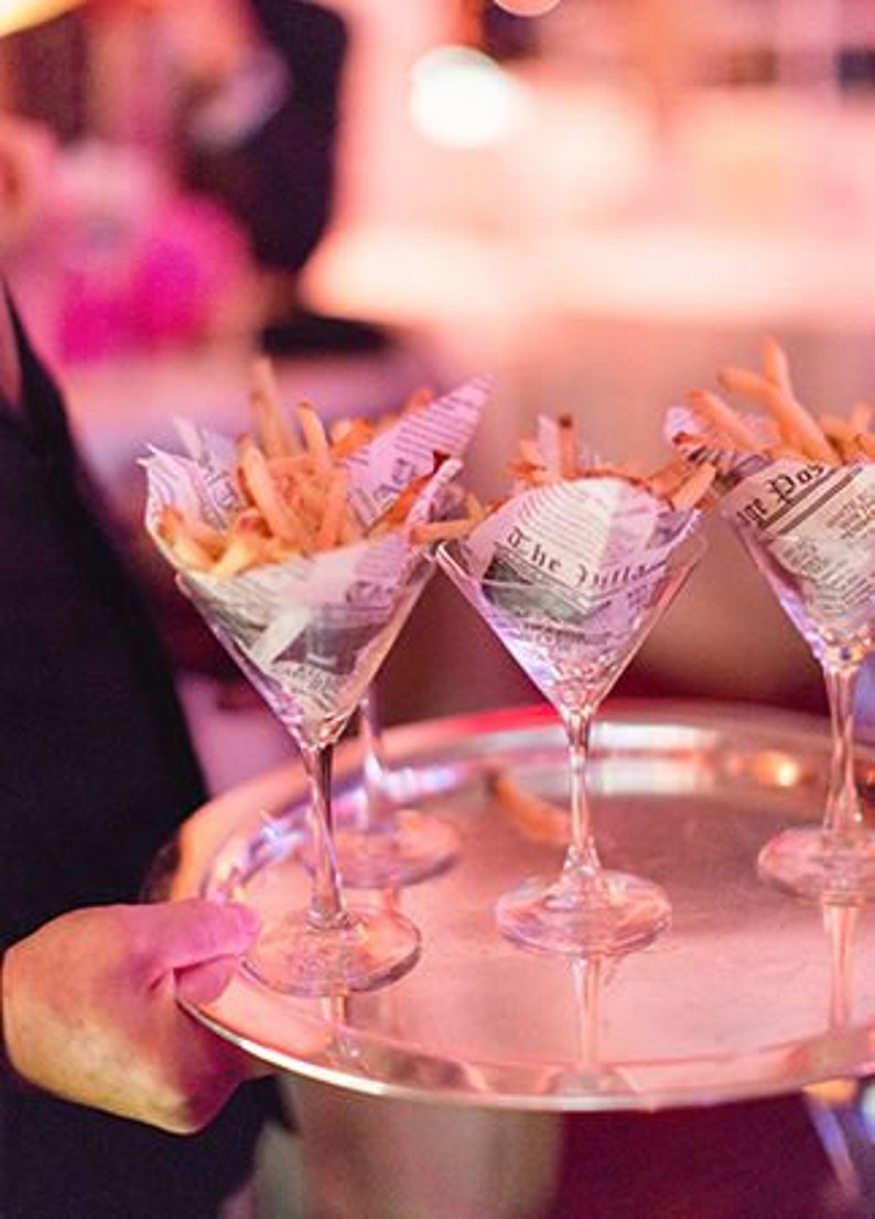 Acrylic Appetizer Cups w/Newspaper Wax Paper Set