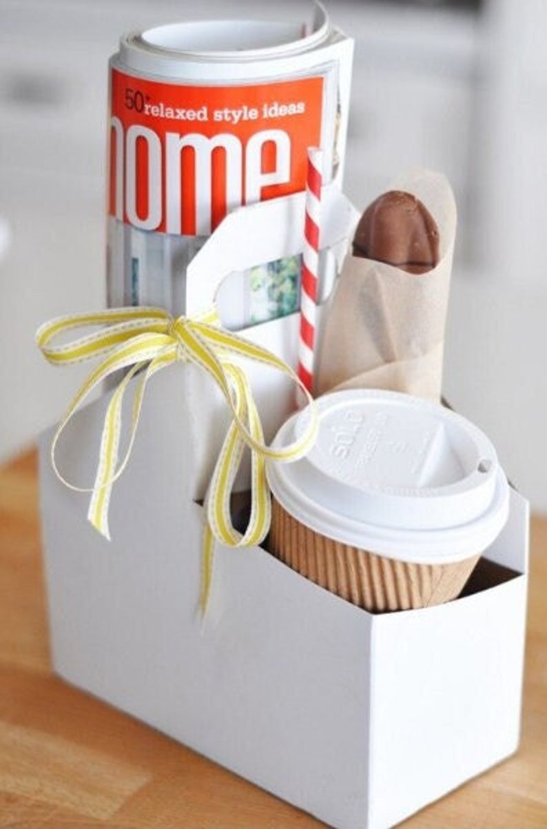 2-Cup Drink and Flower Carrier w/Handle