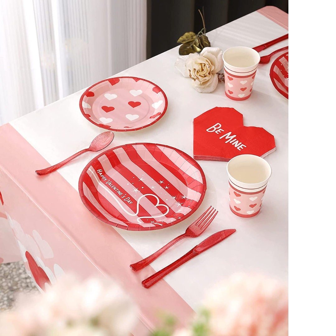 Valentine's Day Party Pack – Complete Tableware & Décor Set for 16 Guests - Pretty Party Boxx