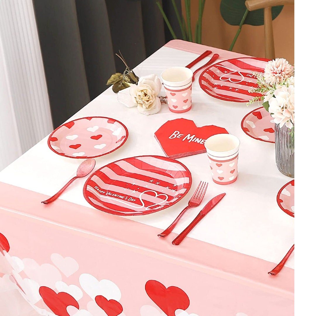 Valentine's Day Party Pack – Complete Tableware & Décor Set for 16 Guests - Pretty Party Boxx