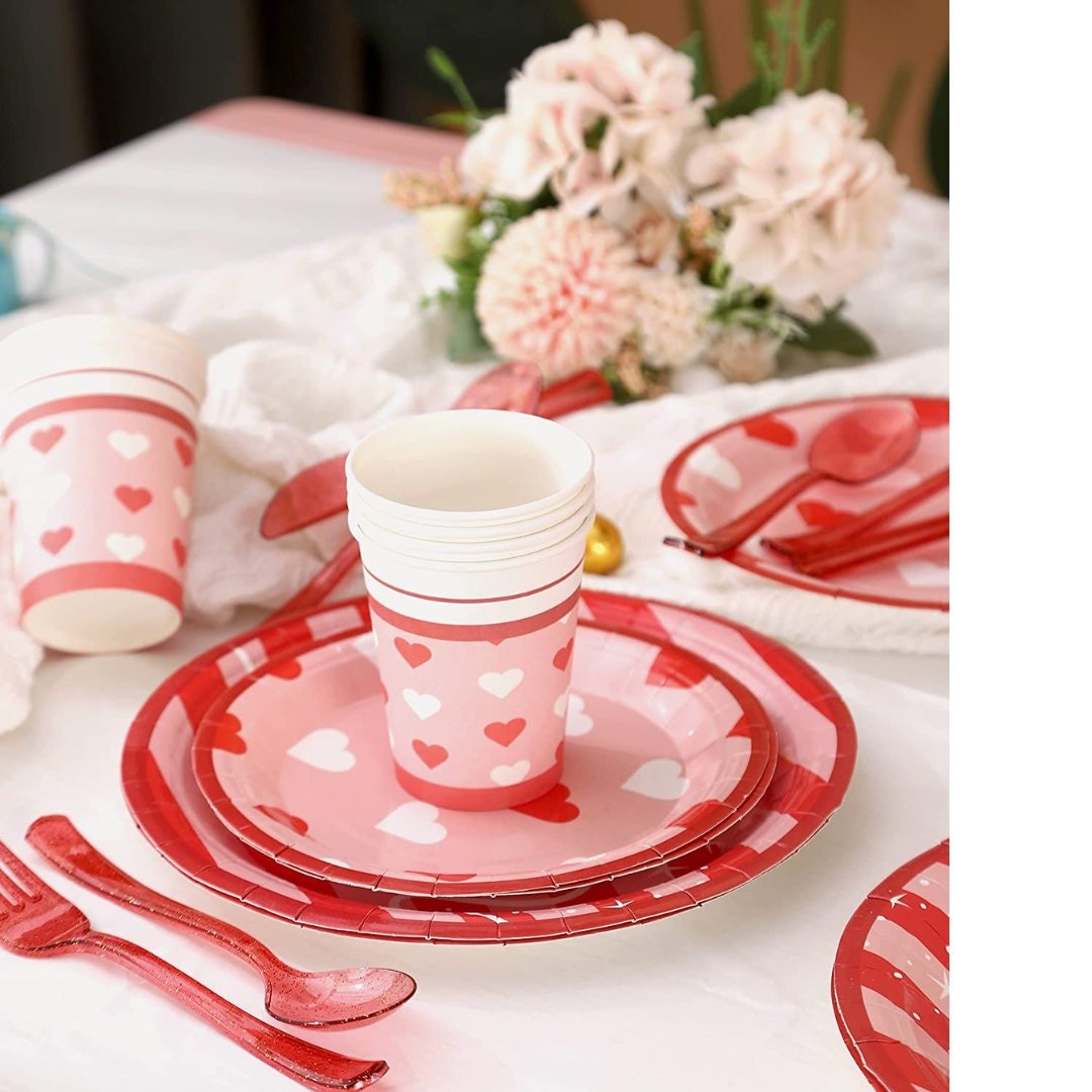 Valentine's Day Party Pack – Complete Tableware & Décor Set for 16 Guests - Pretty Party Boxx