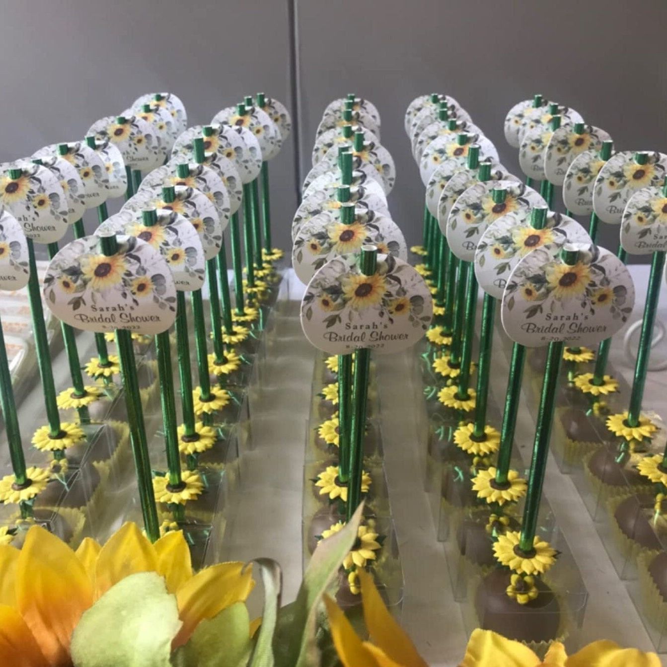Clear Cake Pop Favor Boxes with Ribbon – Transparent Dessert Packaging for Weddings, Showers & Party Favors (Fits 1 Cake Pop, PET Plastic) - Pretty Party Boxx