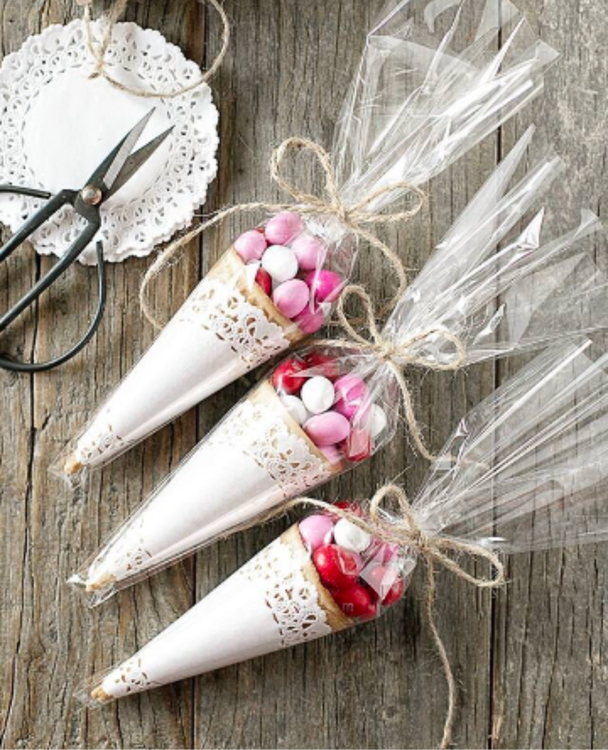 Cone - Shaped Favor Bags with Doilies DIY Kit – 10 - Piece Elegant Gift Bags for Weddings, Showers & Dessert Displays - Pretty Party Boxx
