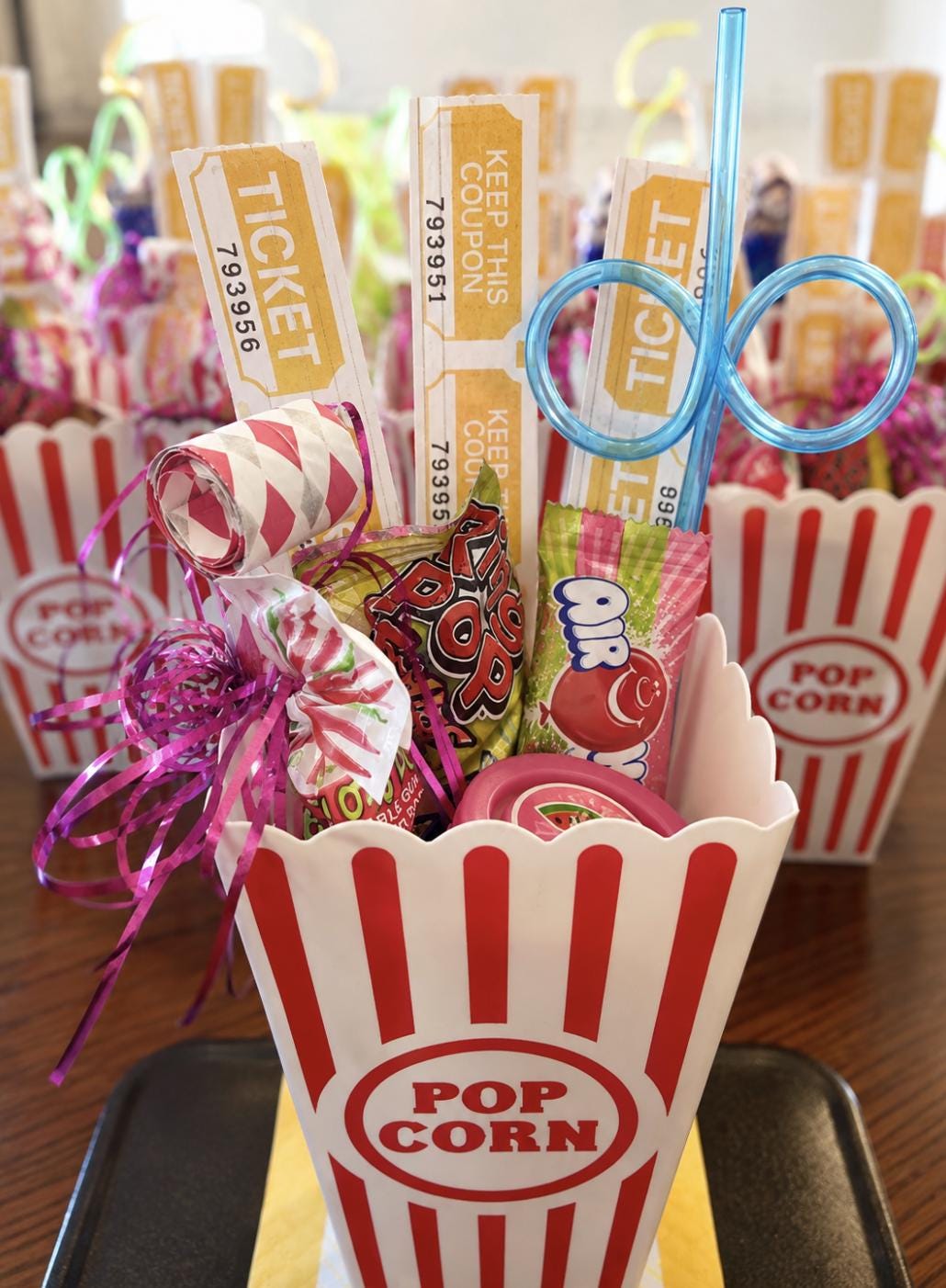 Plastic Carnival Popcorn Cups – Red Striped Reusable Popcorn Boxes for Parties & Movie Nights