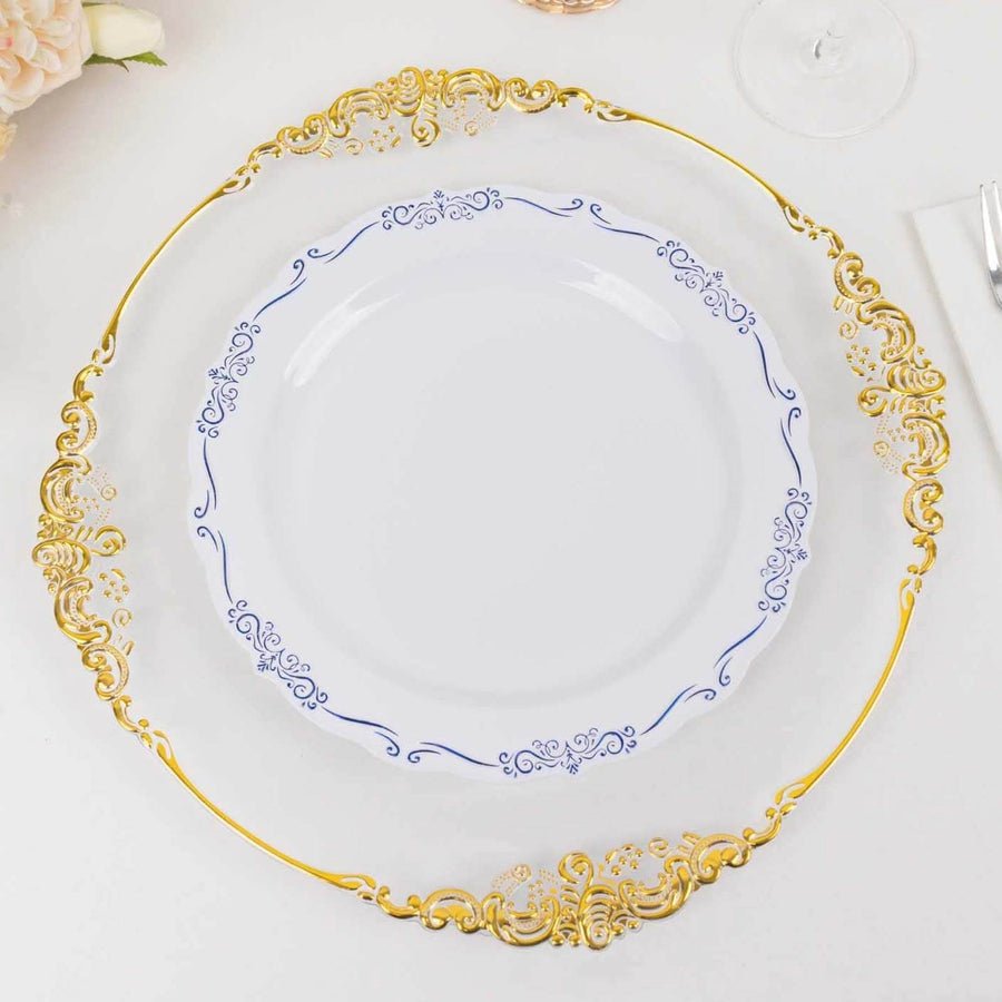 Clear plastic tumbler with an elegant gold rim. Disposable cup for cocktails at weddings or parties.