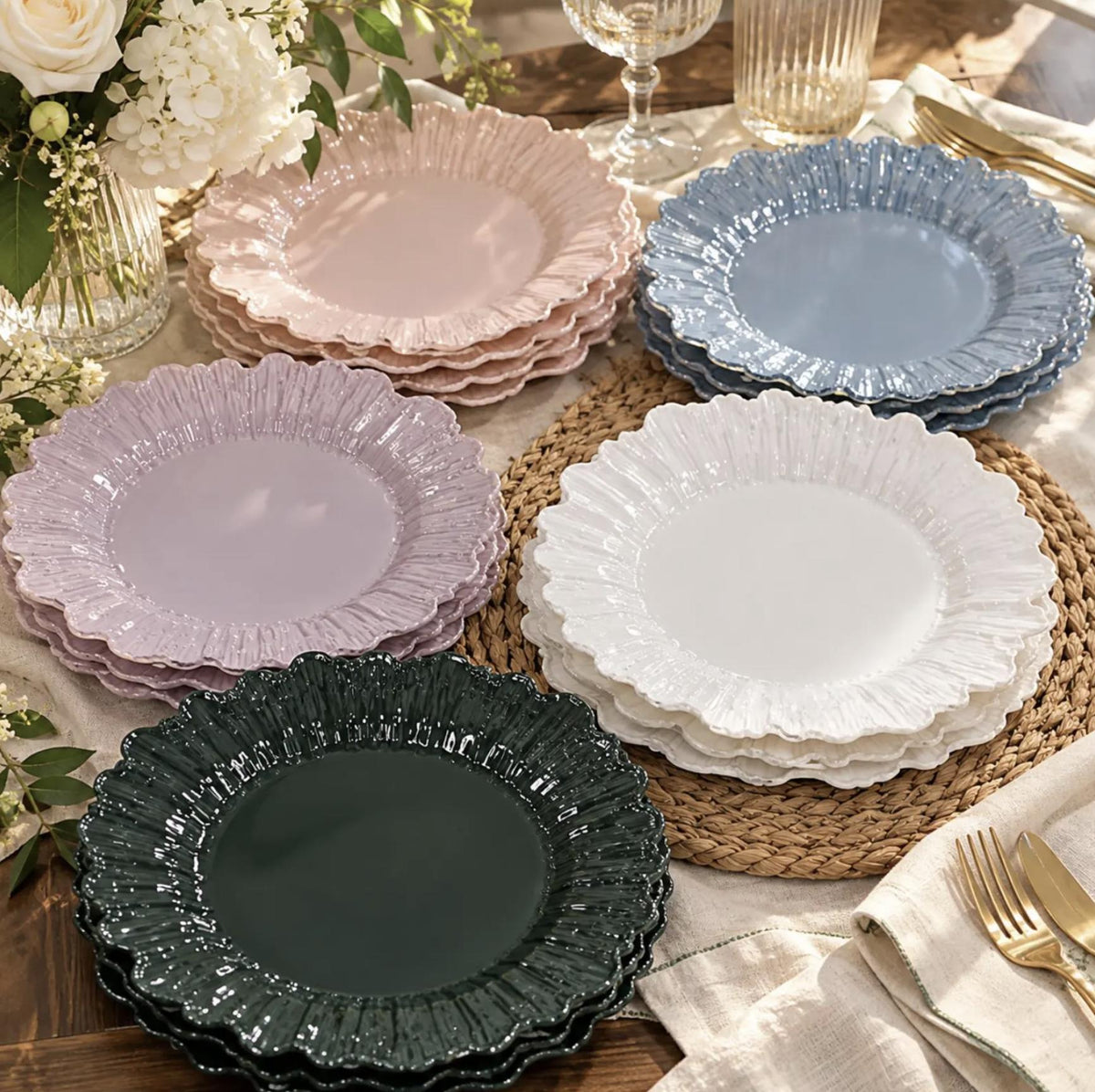 Reef Design Plastic Dinner & Dessert Plates – Elegant Disposable Tableware for Weddings & Showers