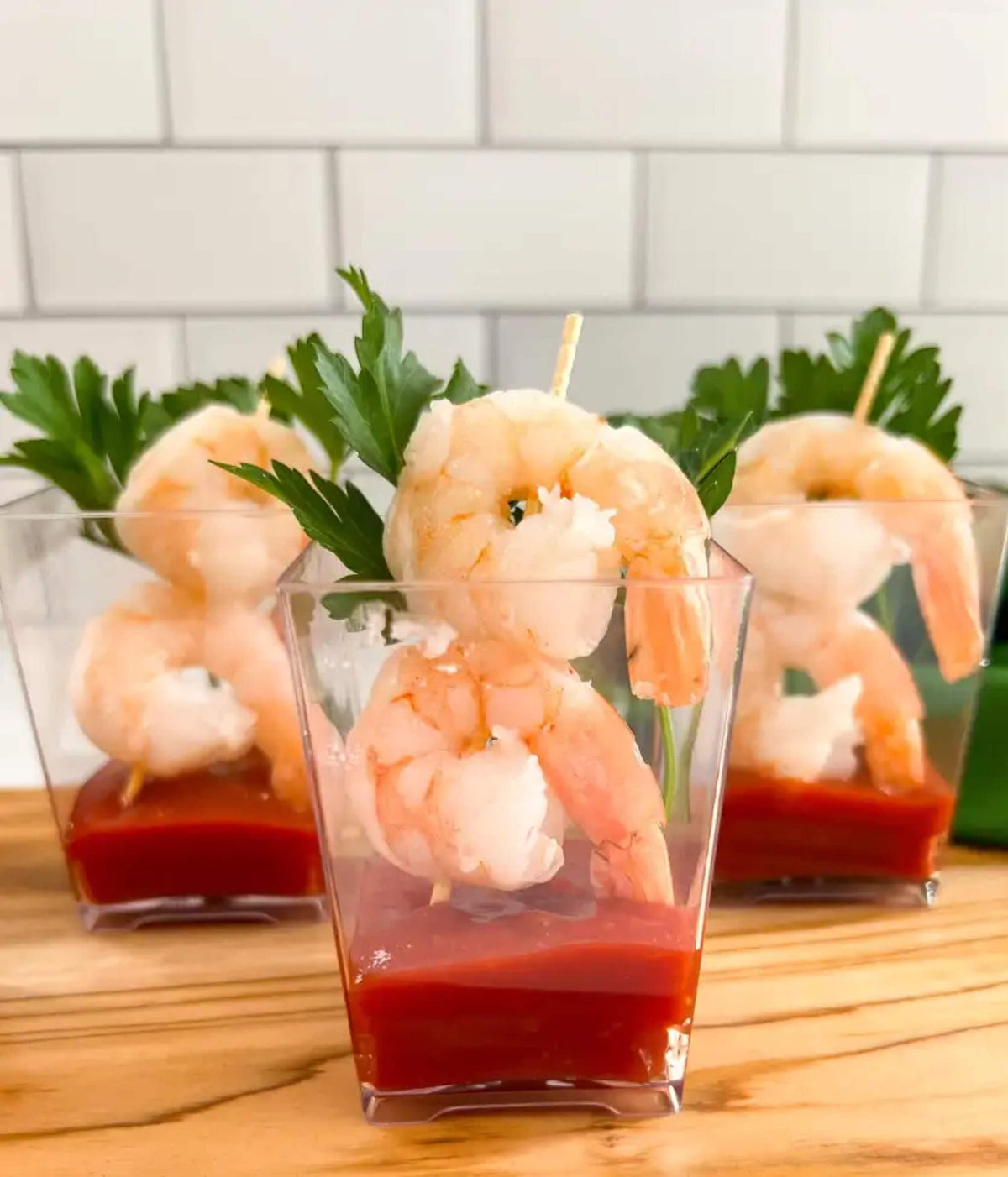 Square Plastic Dessert Cups with Mini Forks or Spoons – Mini Parfait & Pasta Cups for Catering