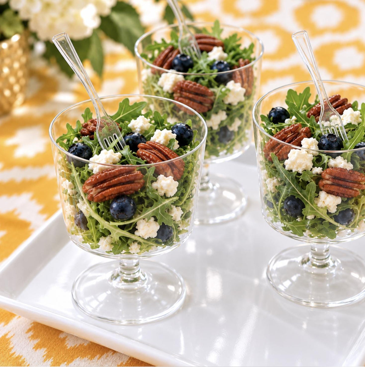 Stemmed Acrylic Salad Cups with Mini Forks – Individual Appetizer Cups for Buffets & Weddings