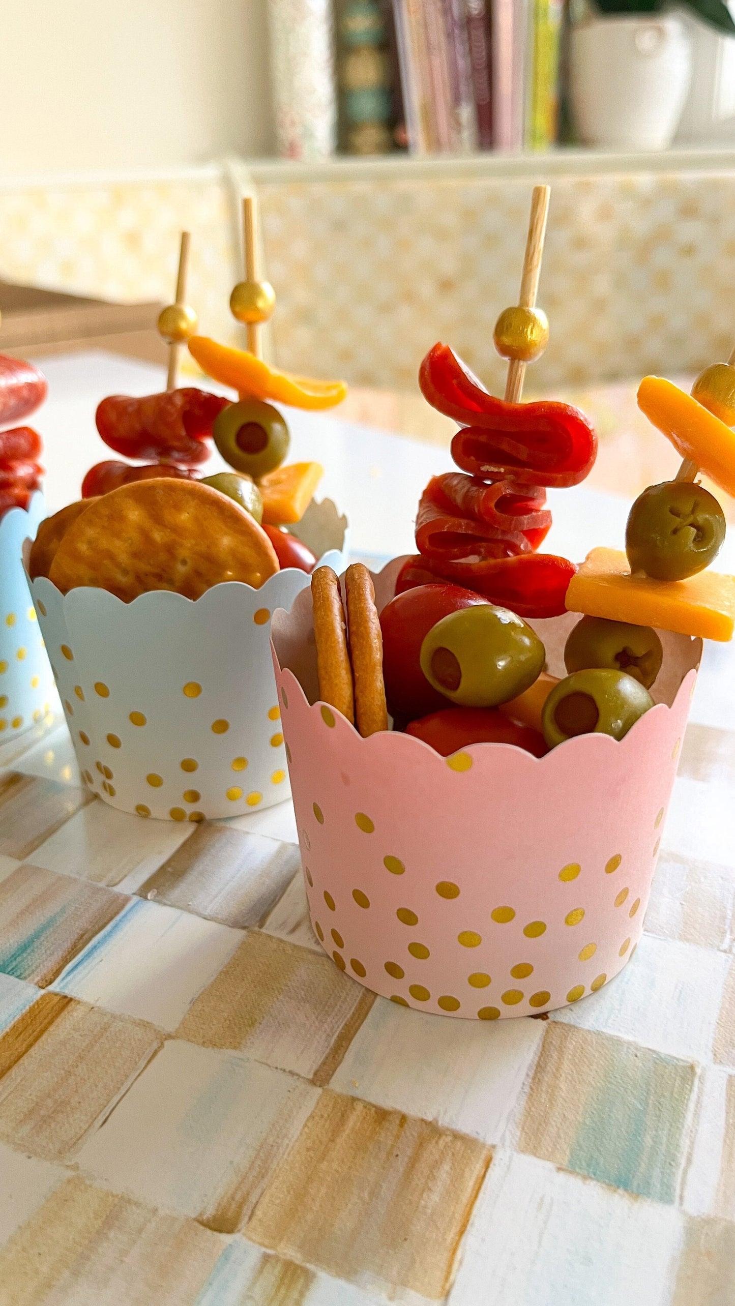 Scalloped Charcuterie Favor Cups w/Toothpicks