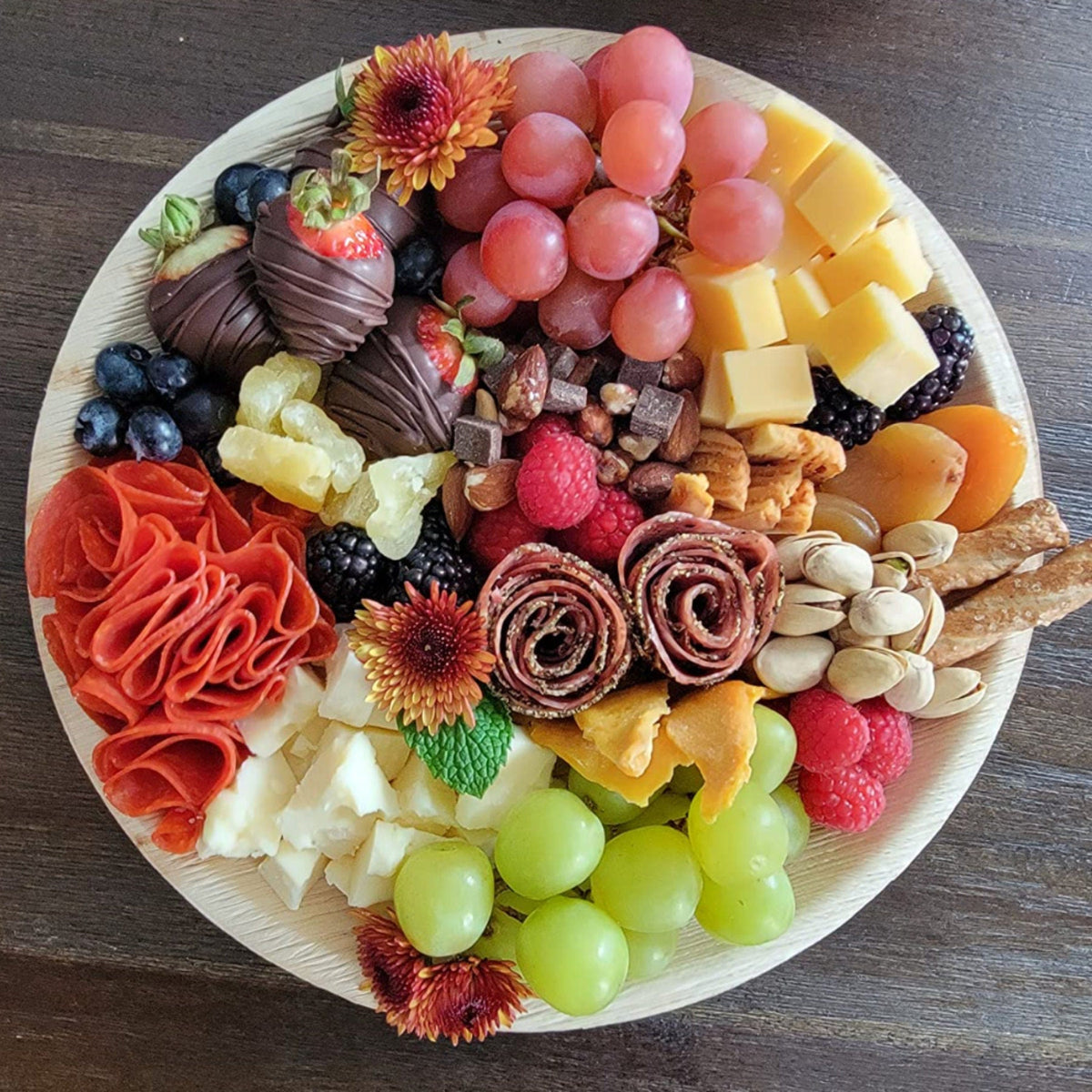Bamboo Plates for Parties: Heart Plates, Boats and Grazing Boards