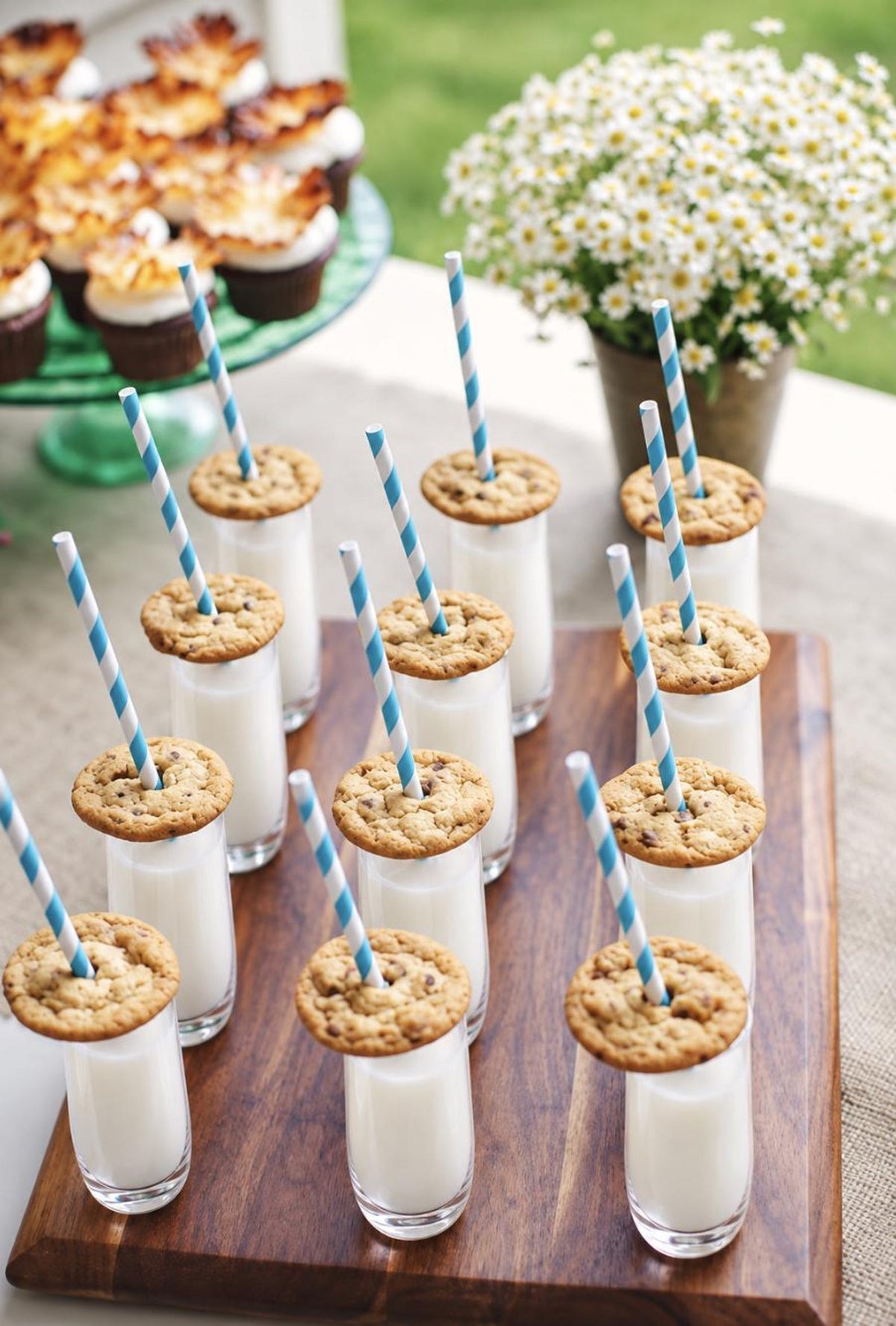 Mini Dessert Cups (3 oz) – Set of 12 Clear Acrylic Cups with Striped Paper Straws for Milk & Cookies & Party Desserts