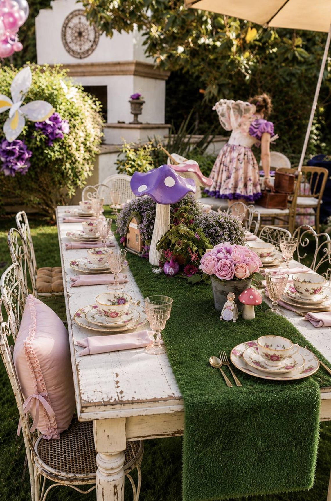 Faux Grass Table Runner – Artificial Turf Table Décor for Weddings, Parties & Fairy - Themed Events - Pretty Party Boxx