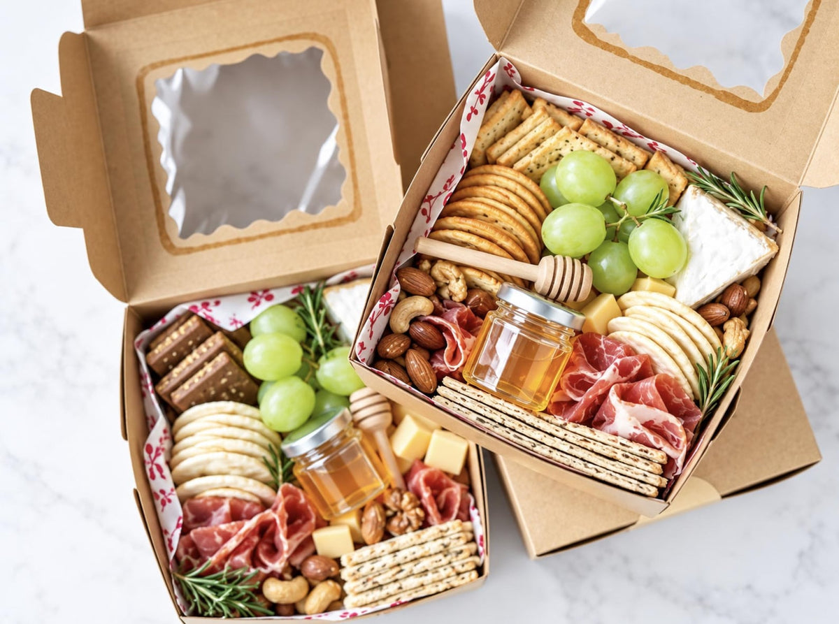 Square Charcuterie Favor Boxes with Clear Lids – 20 Pack with Mini Utensils (6x6x3”) - Pretty Party Boxx