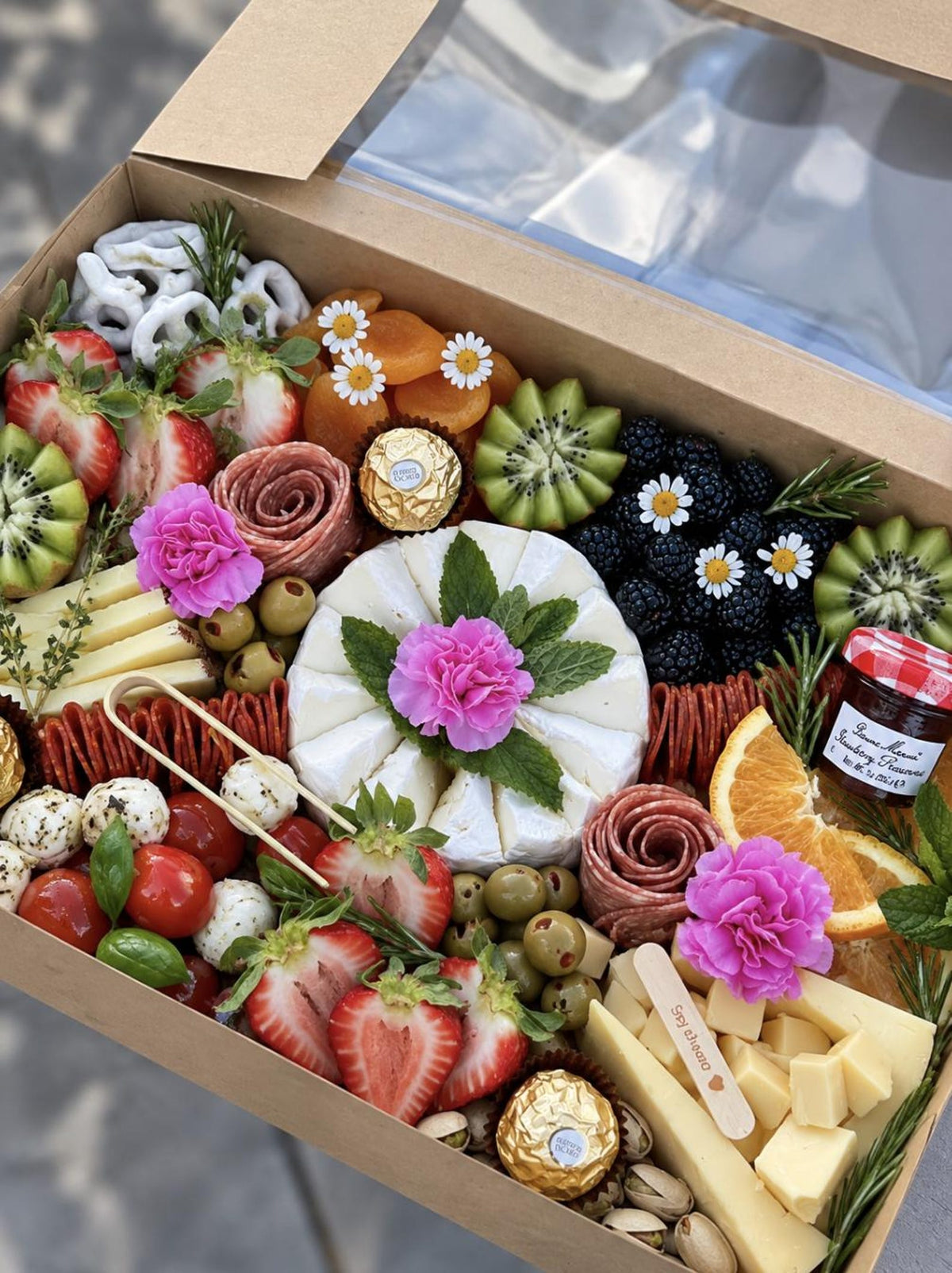 Square Charcuterie Favor Boxes with Clear Lids – 20 Pack with Mini Utensils (6x6x3”) - Pretty Party Boxx