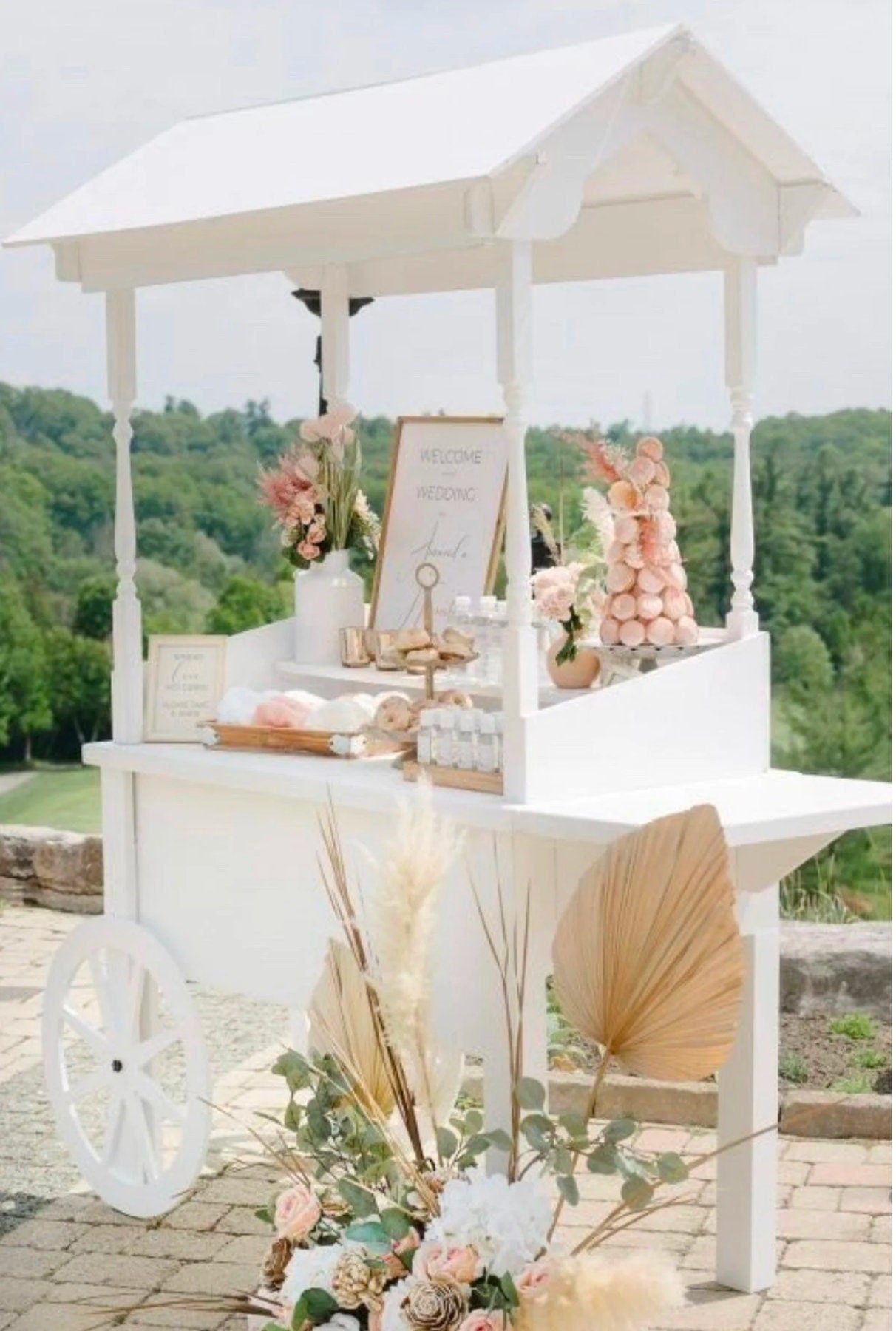 White candy cart rental for wedding ceremony in Williamson County Texas