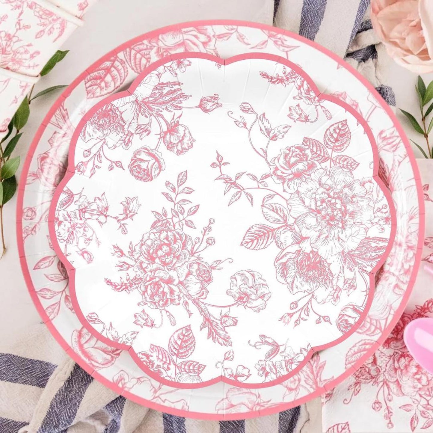 Set of 16 Pink Floral Paper Party Plates