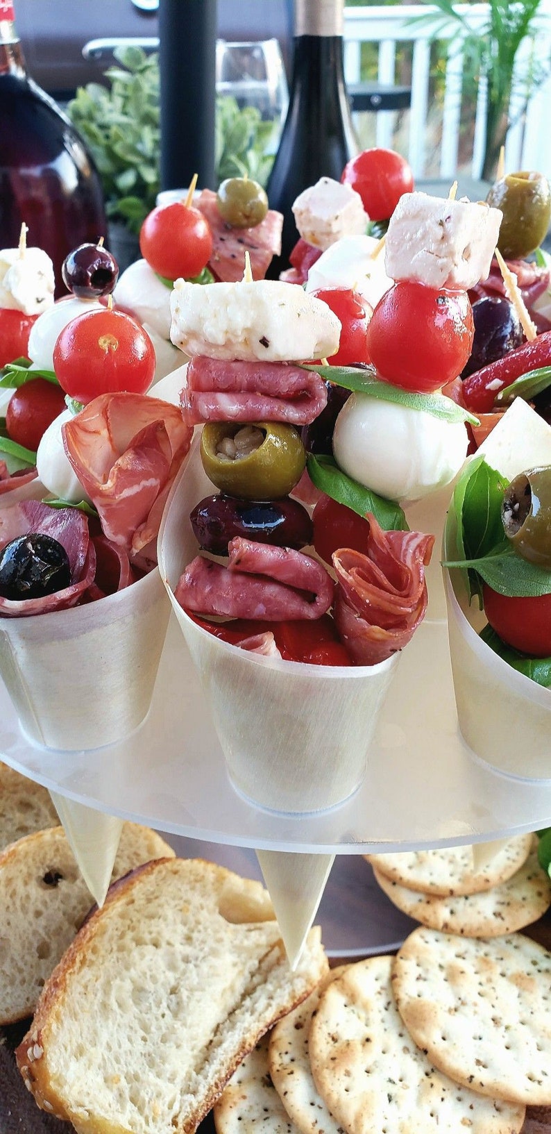 Acrylic Charcuterie Cone Stand Hosting Set Cone Holder Food Display for Appetizers Catered Events Parties Showers Weddings Cones Toothpicks