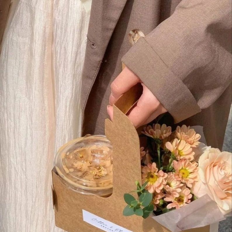 2 - Cup Drink and Flower Carrier with Handle – Recyclable Takeaway Holder for Weddings, Cafes & Catering - Pretty Party Boxx
