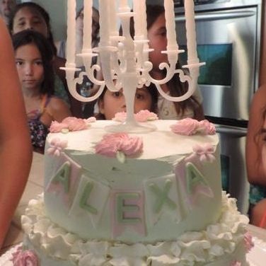 Set of clear plastic serving forks with elegant gold handles. Disposable tableware for appetizer bars.