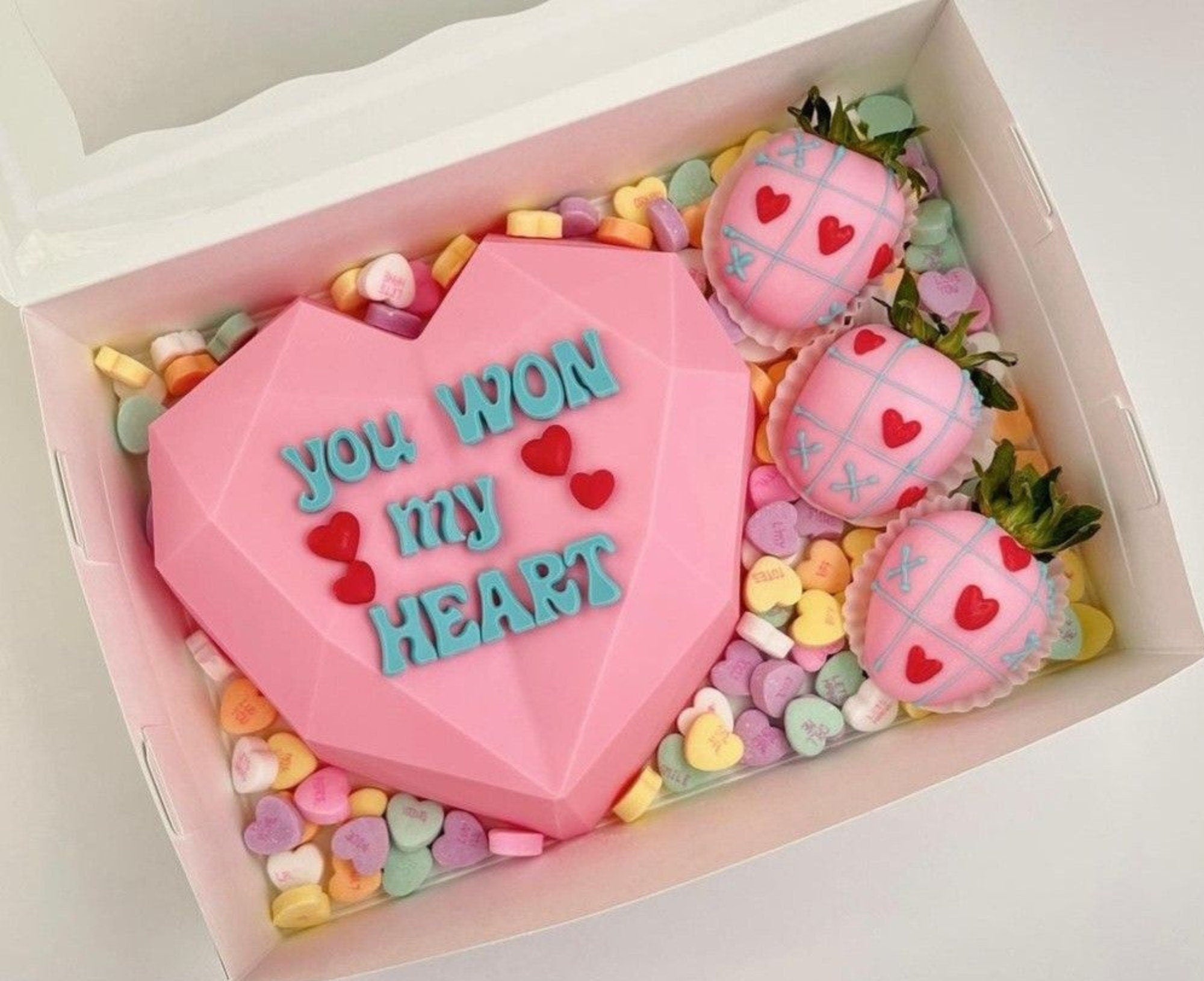 Breakable Heart Molds with Hammers – Silicone Diamond Heart Cake Mold Set for Chocolate, Candy & DIY Desserts | Valentine’s Day Gift Kit - Pretty Party Boxx