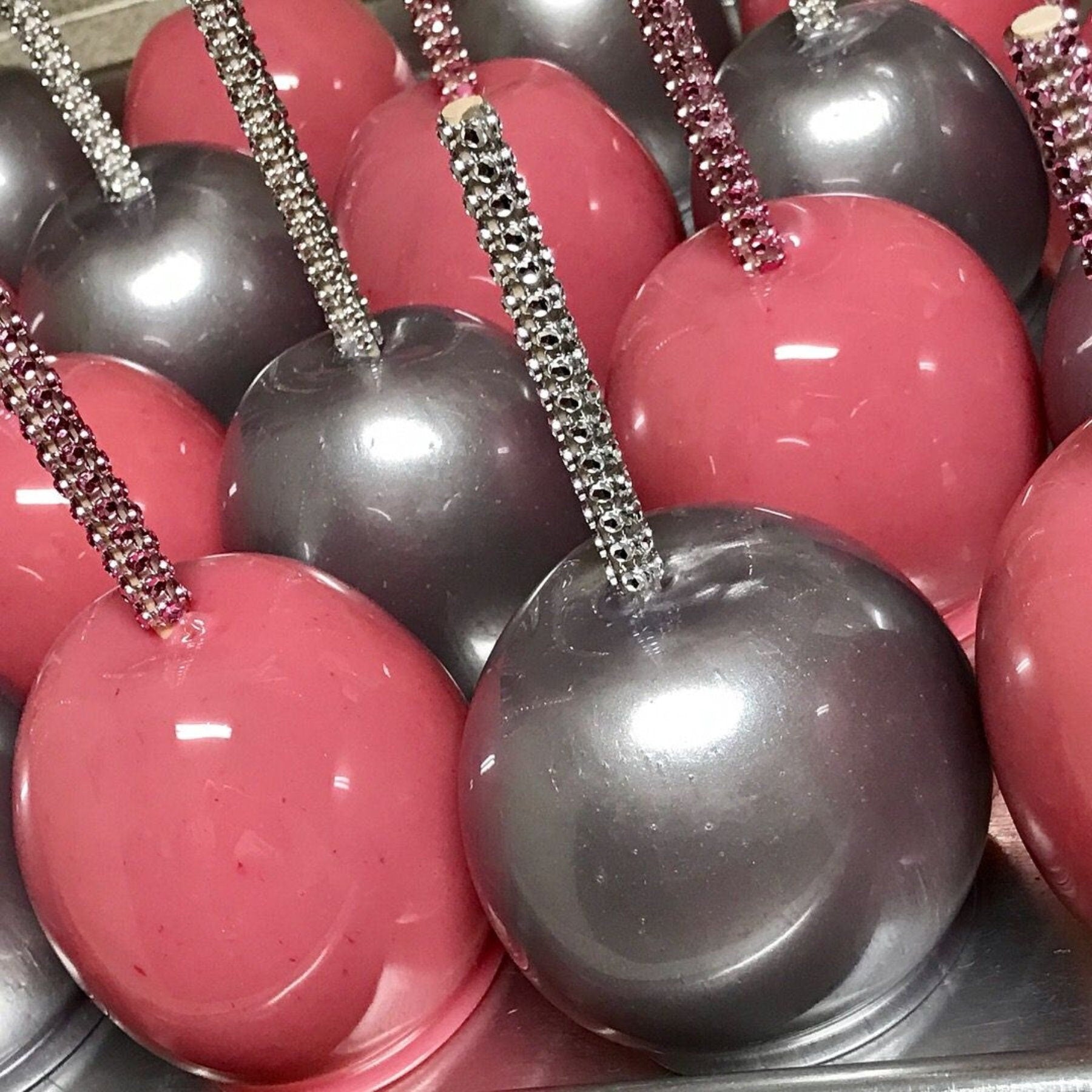 DIY Candy Apple Making Stick Kit Set of 24 – Bling Skewers with Ribbon & Favor Bags for Candy Apples, Cake Pops & Dessert Favors - Pretty Party Boxx