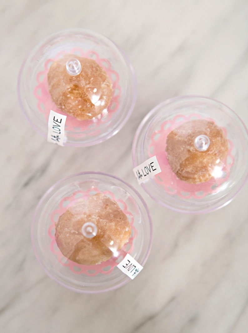 Individual dessert cake stand domes with clear lids for mini cakes, cupcakes, parfaits and party favors