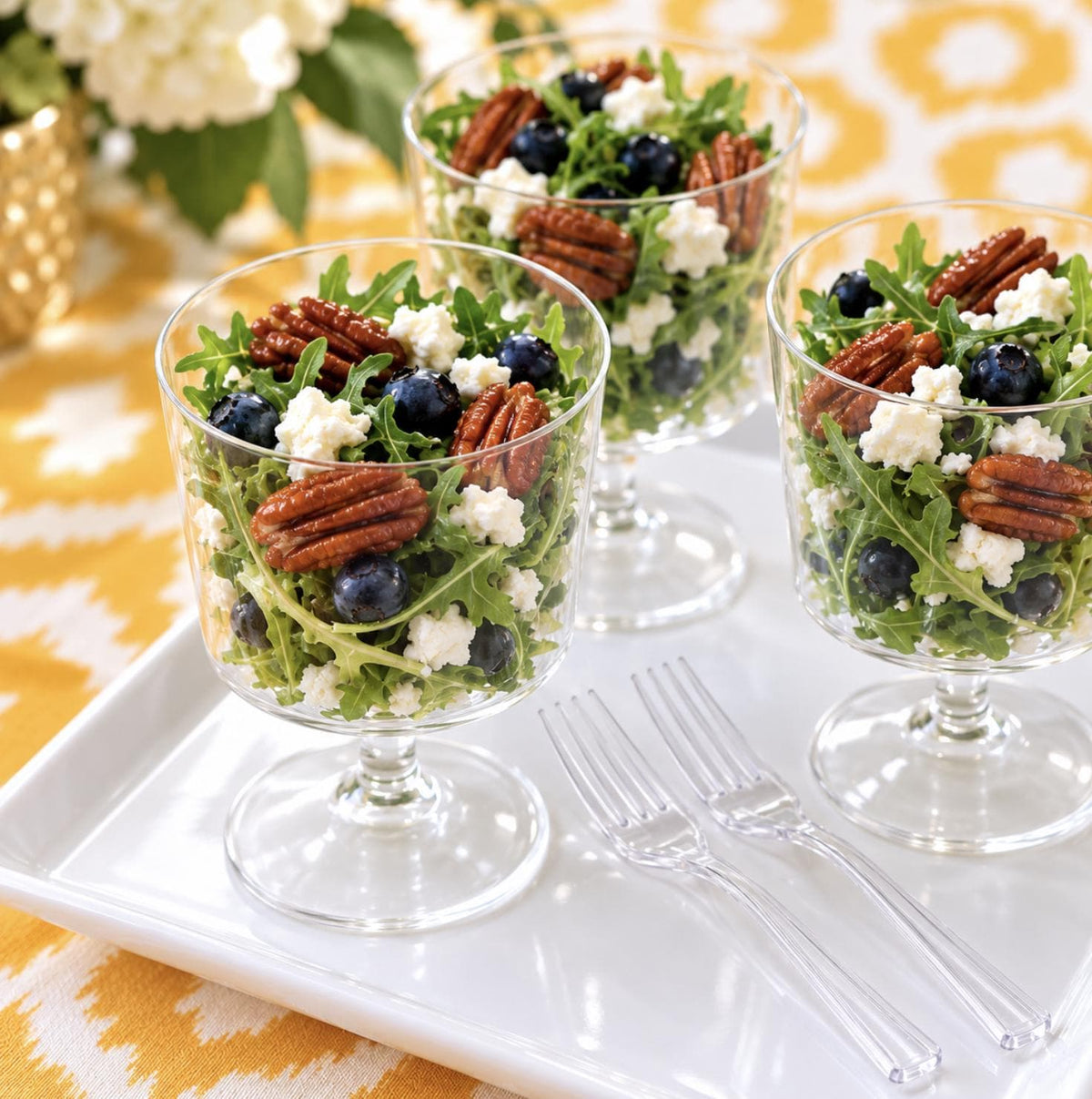 Stemmed Acrylic Salad Cups with Mini Forks – Individual Appetizer Cups for Buffets & Weddings