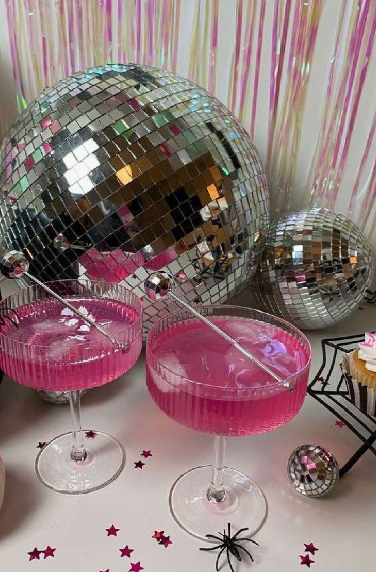 Set of 40 Silver Mirror Disco Balls (10 in ) – ThePrettyPartyBoxx