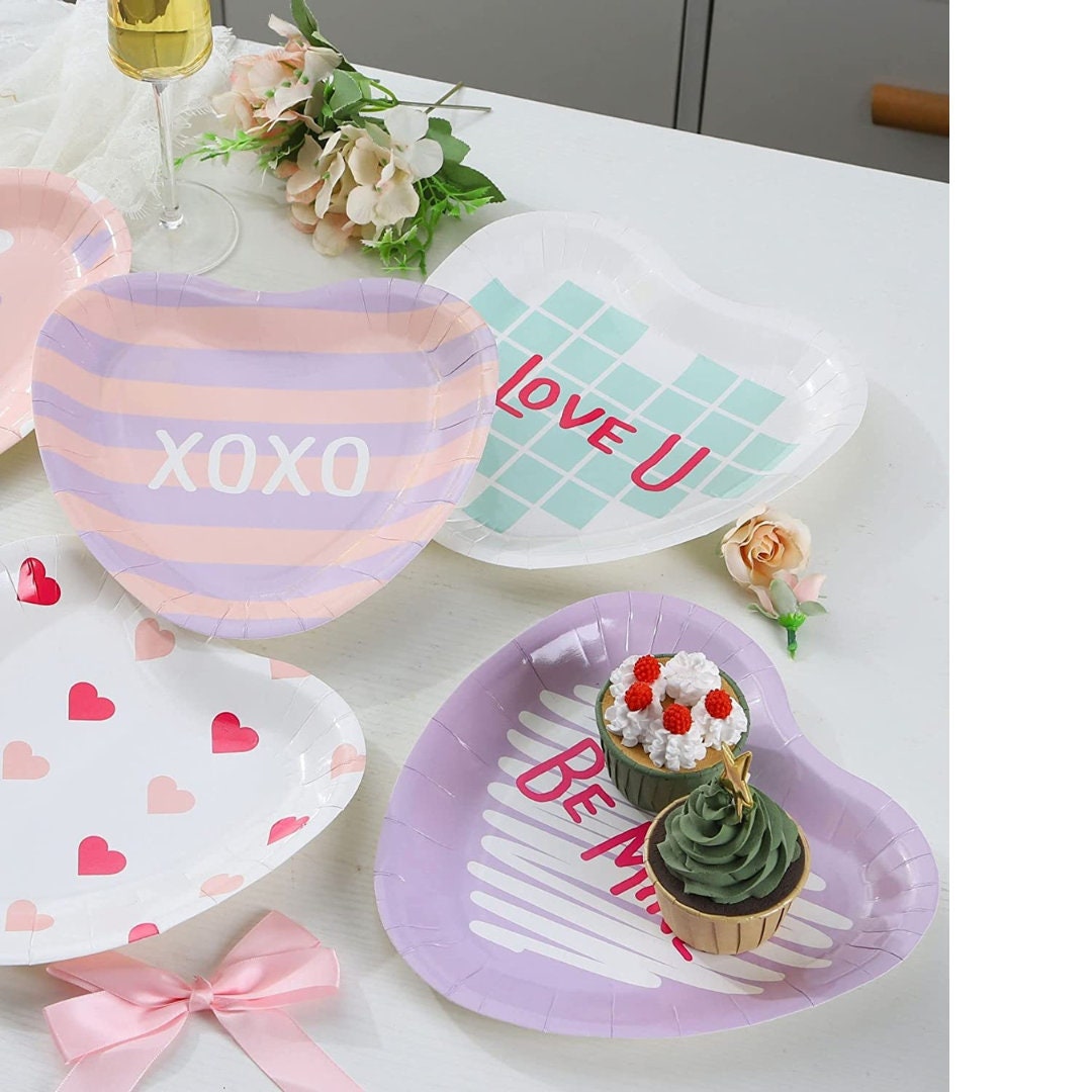 Heart shaped disposable sale plates